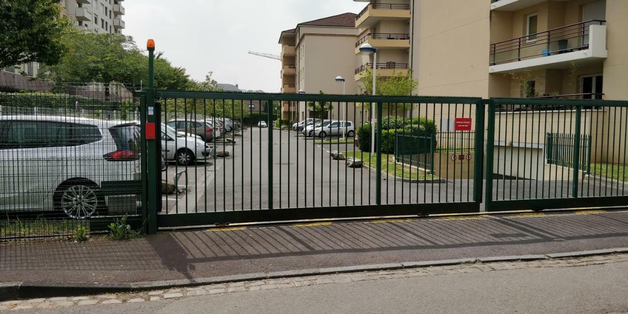 Appart'Homecity - Rouen Grand Voile Bagian luar foto